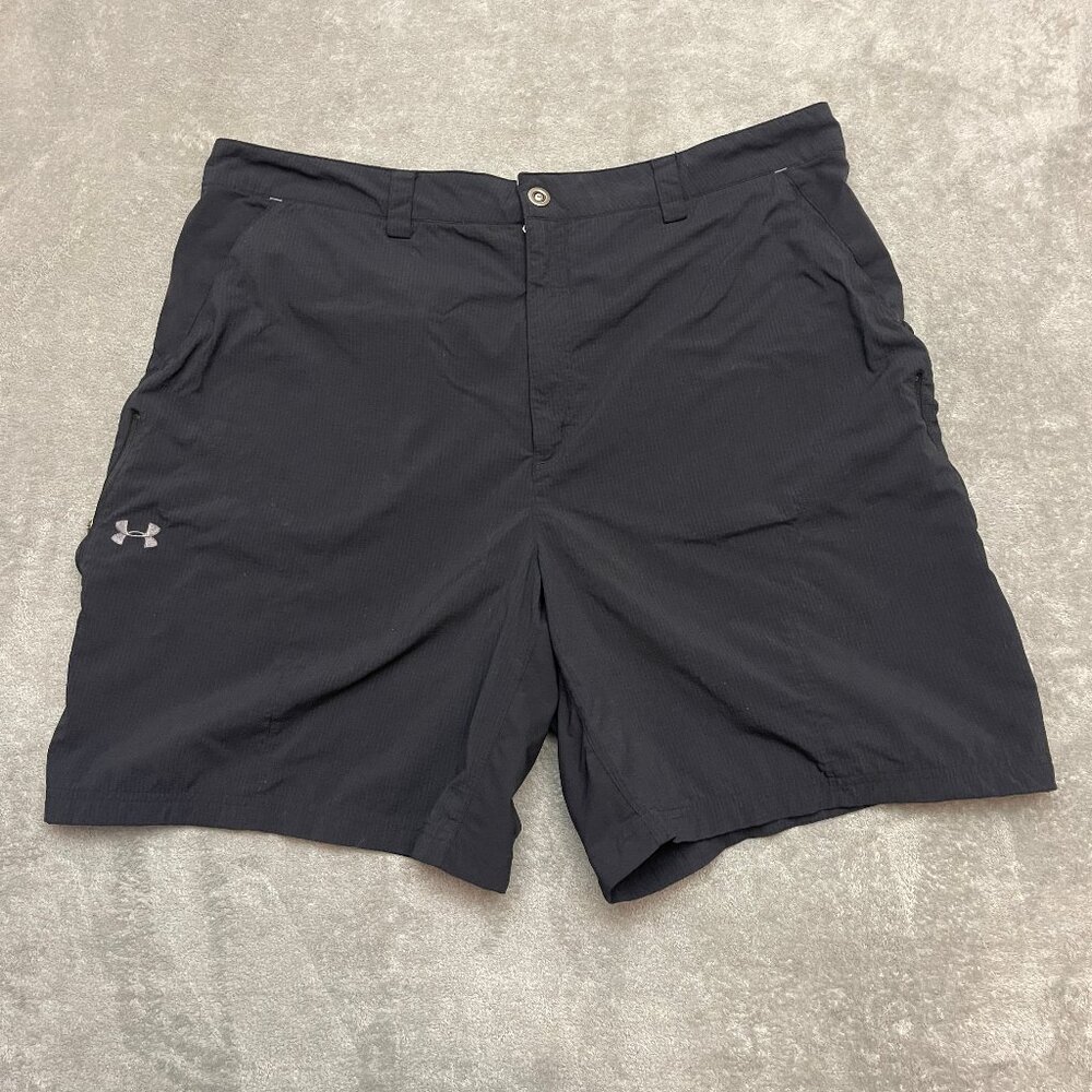 Under Armour Men’s Golf Shorts Size 40 Black Loose Fit Lightweight Athletic